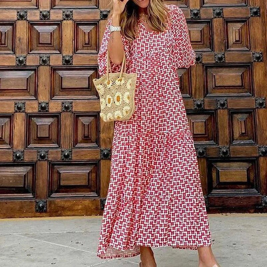 Sukienka w stylu bohemy z dekoltem w szpic