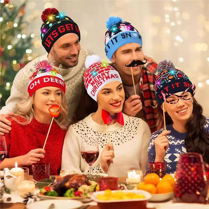 🔥50 % rabatt! 🎄 LED-belyst stickad julmössa – 6 blinkande jul-LED:er med 3 ljuslägen & pompom-1