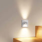 Inteligentna lampka nocna LED z automatycznym ściemniaczem